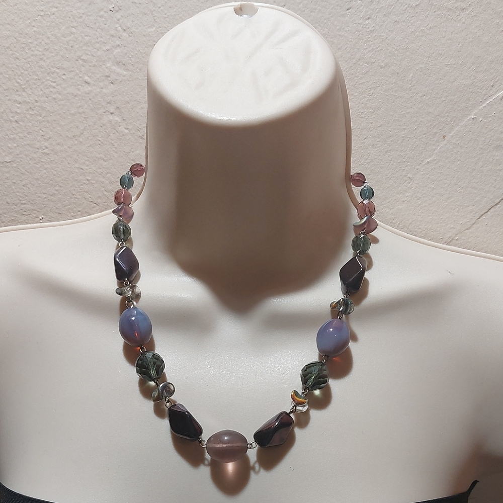 Gorgeous Multicolor Assorted Shapes Linked Glass Beads Statement Necklace